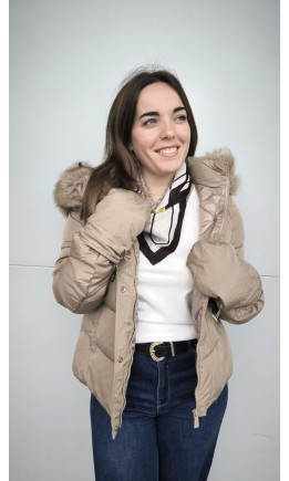 Manteau Sophiane capuche fausse fourrure – coloris beige