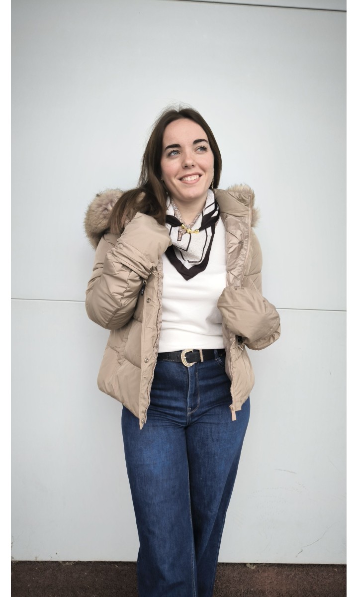 Manteau Sophiane capuche fausse fourrure – coloris beige, vue 2