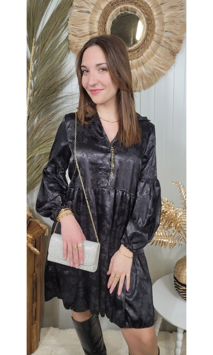 Robe Penelope effet satin évasée – coloris noir, vue 3