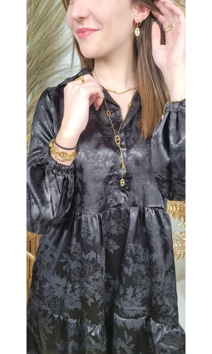 Robe Penelope effet satin évasée – coloris noir, vue 5