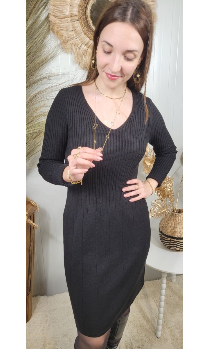 Robe pull Lina maille côtelée col V – coloris noir, vue 2