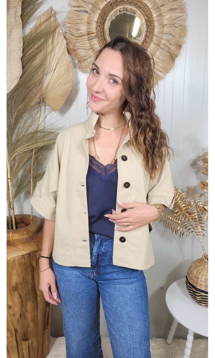 Veste Irene courte évasée gros boutons – coloris beige