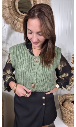 Gilet Mylene maille torsadée boutons soleil dorés – coloris kaki