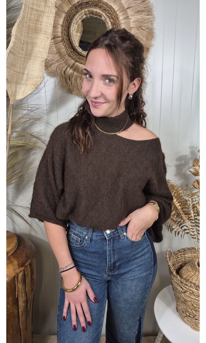 Pull Aglae oversize col choker asymétrique – coloris marron
