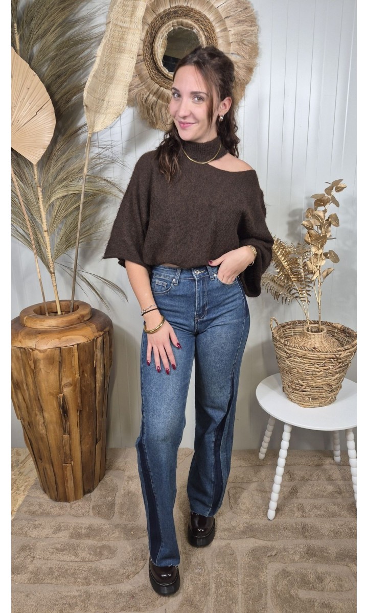 Pull Aglae oversize col choker asymétrique – coloris marron, vue 3