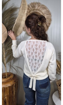 Pull Evelyne dos V dentelle et nœud – coloris beige