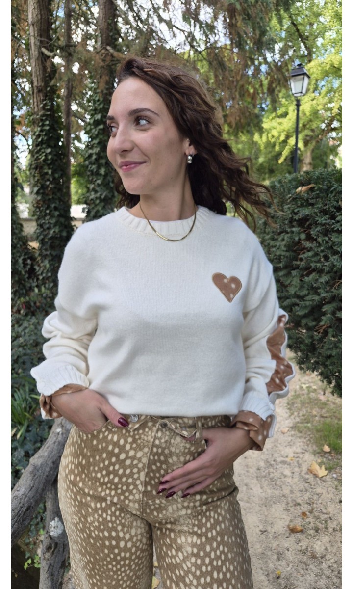 Pull Armelita écusson cœur motif bambi – coloris beige