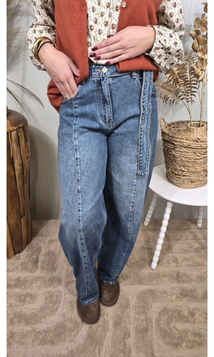 Jeans Salomé coupe mom taille haute bleu délavé – coloris bleu