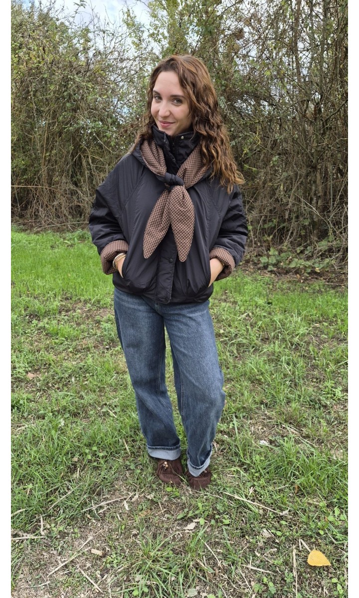 Blouson Georgina noir à capuche foulard carreaux – coloris noir